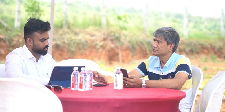 A Finplify site meeting with investors